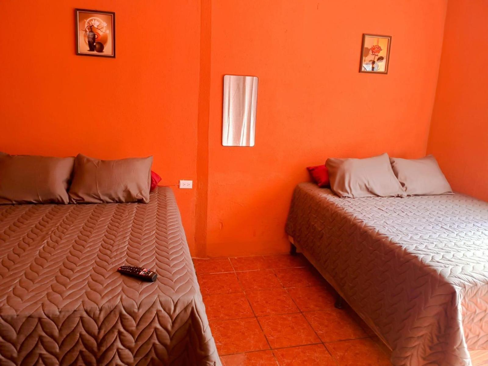 Hotel Cristales De Antigua La Calzada Extérieur photo