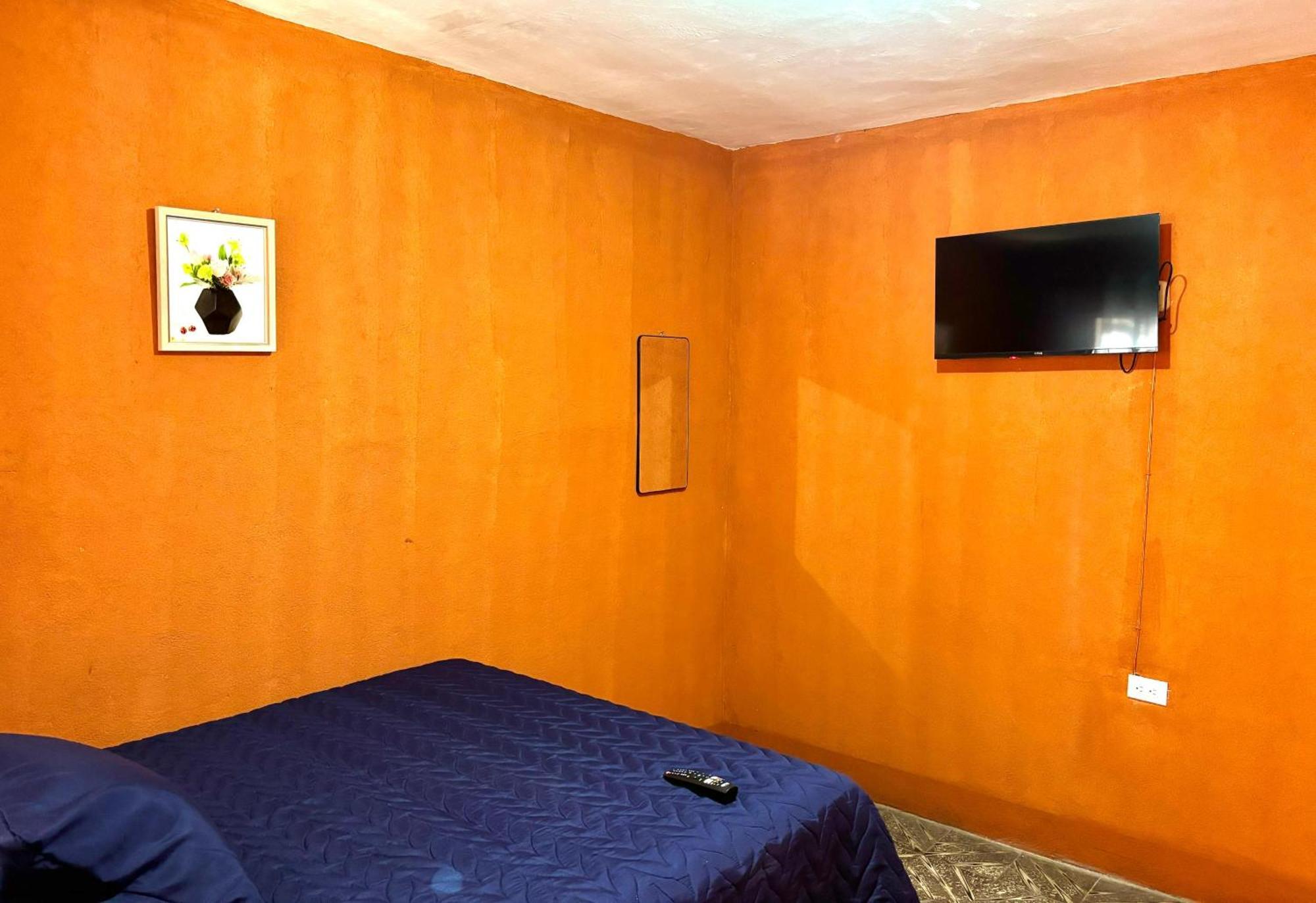 Hotel Cristales De Antigua La Calzada Extérieur photo