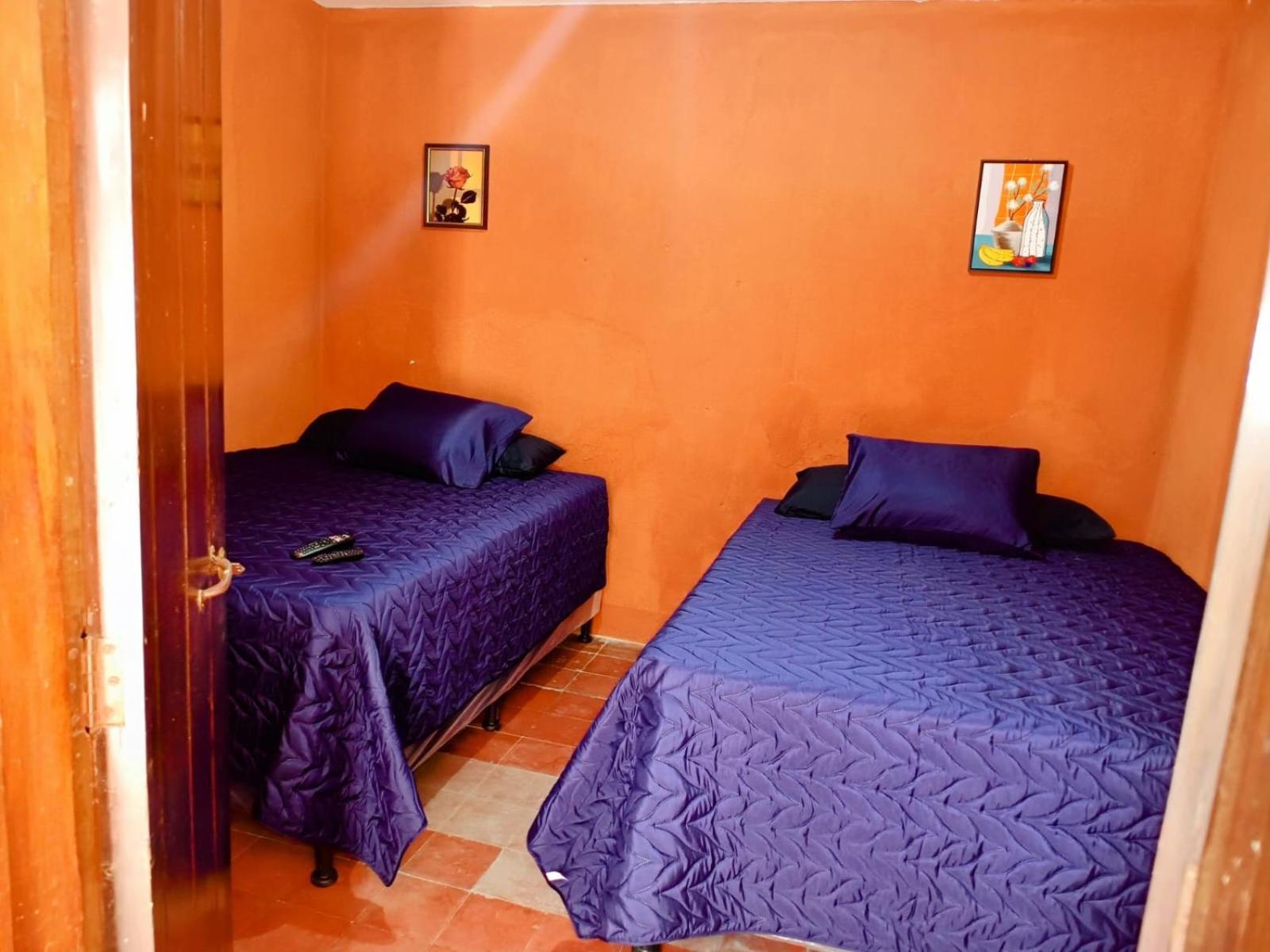 Hotel Cristales De Antigua La Calzada Extérieur photo