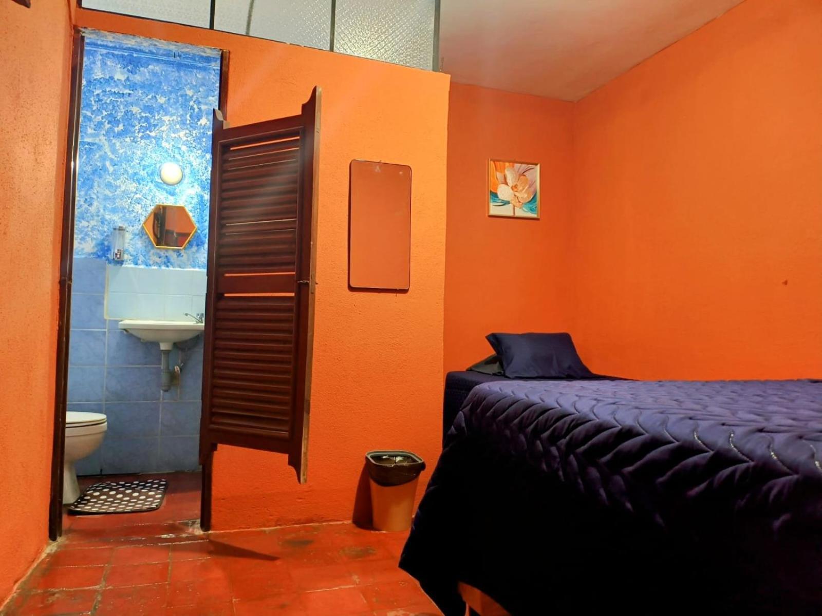 Hotel Cristales De Antigua La Calzada Extérieur photo
