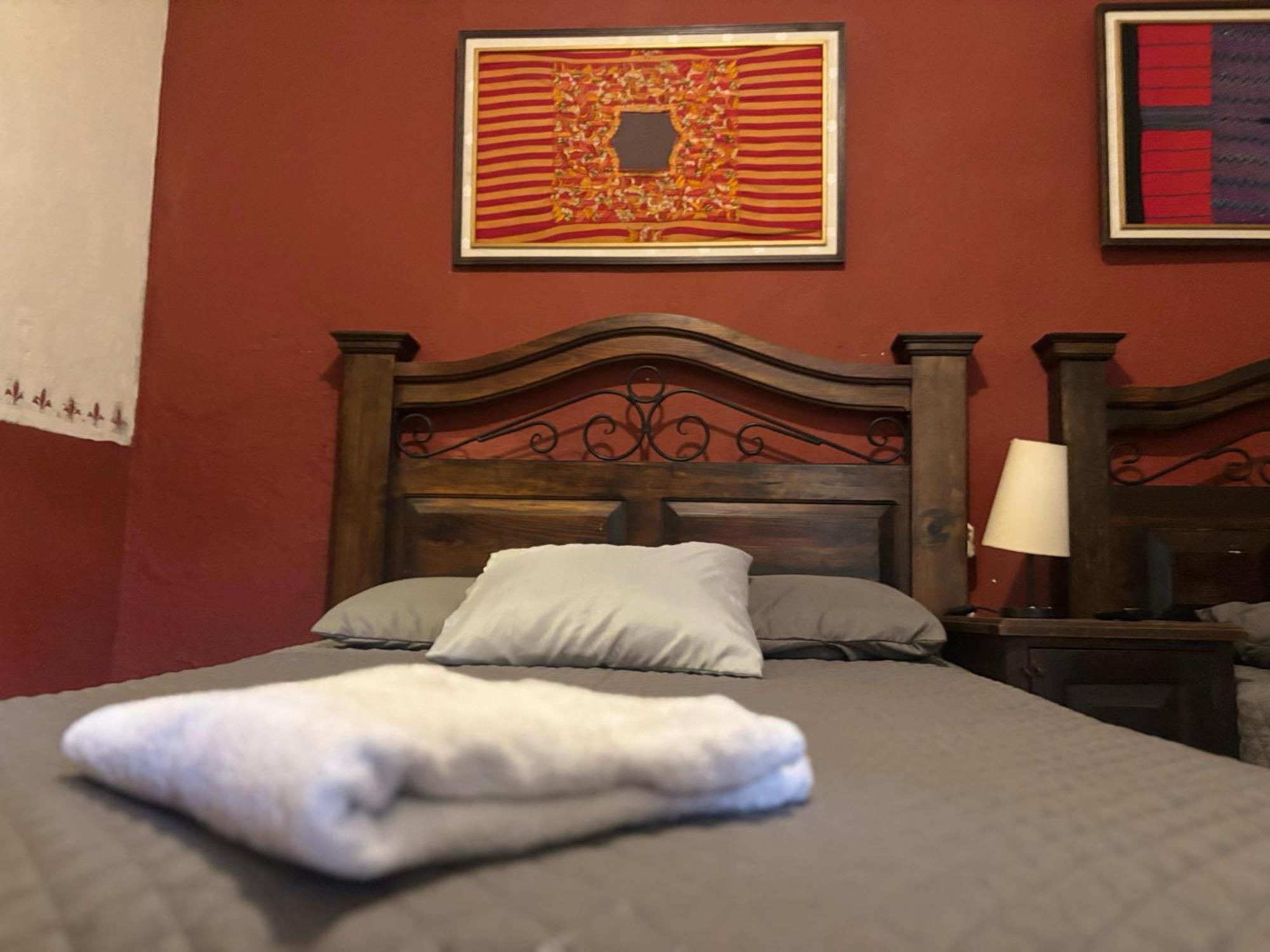 Hotel Cristales De Antigua La Calzada Extérieur photo