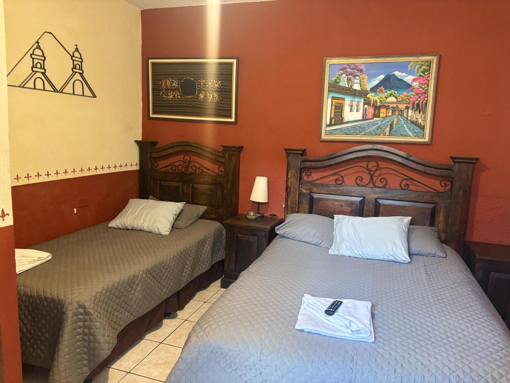 Hotel Cristales De Antigua La Calzada Extérieur photo