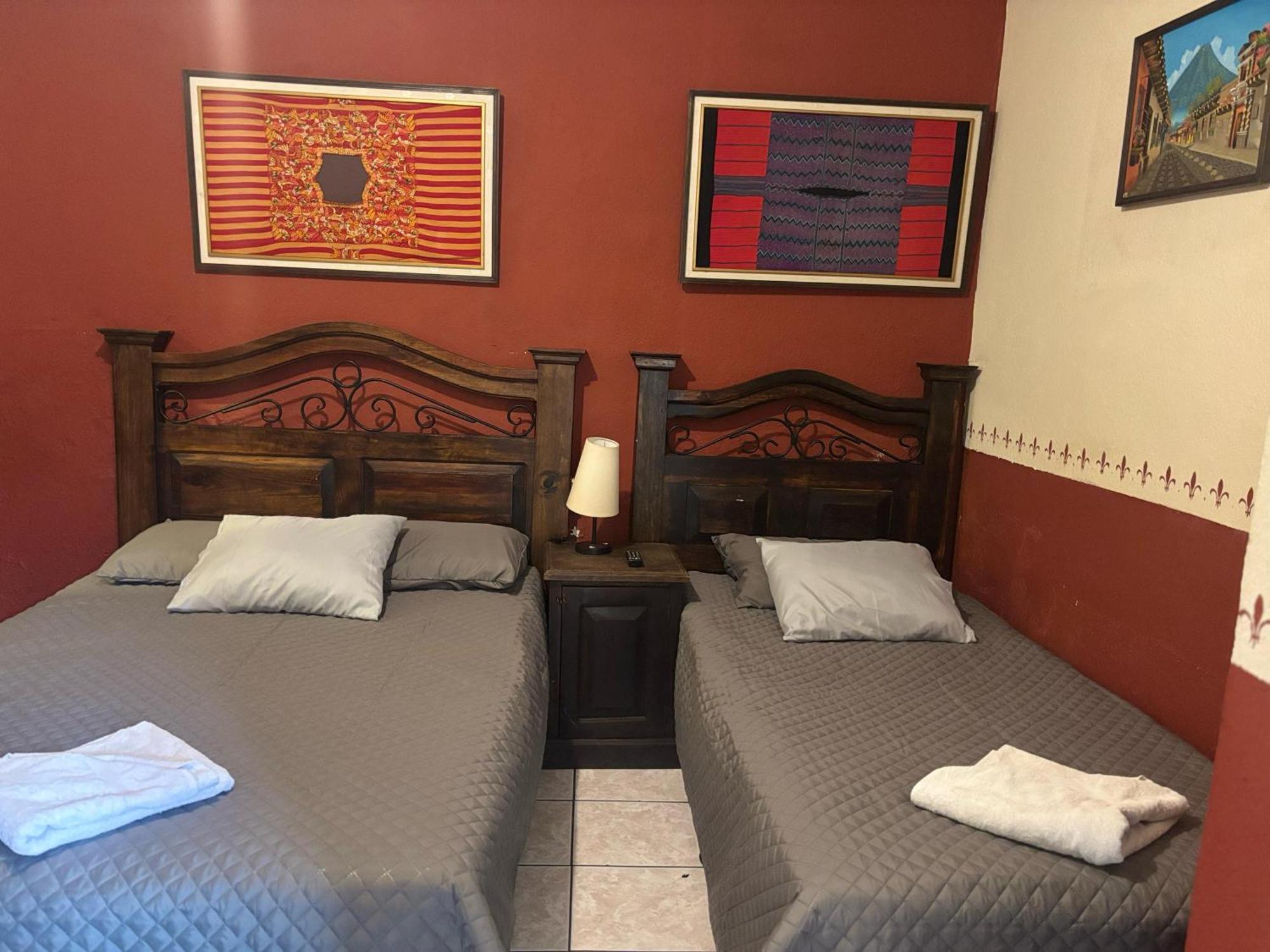 Hotel Cristales De Antigua La Calzada Extérieur photo