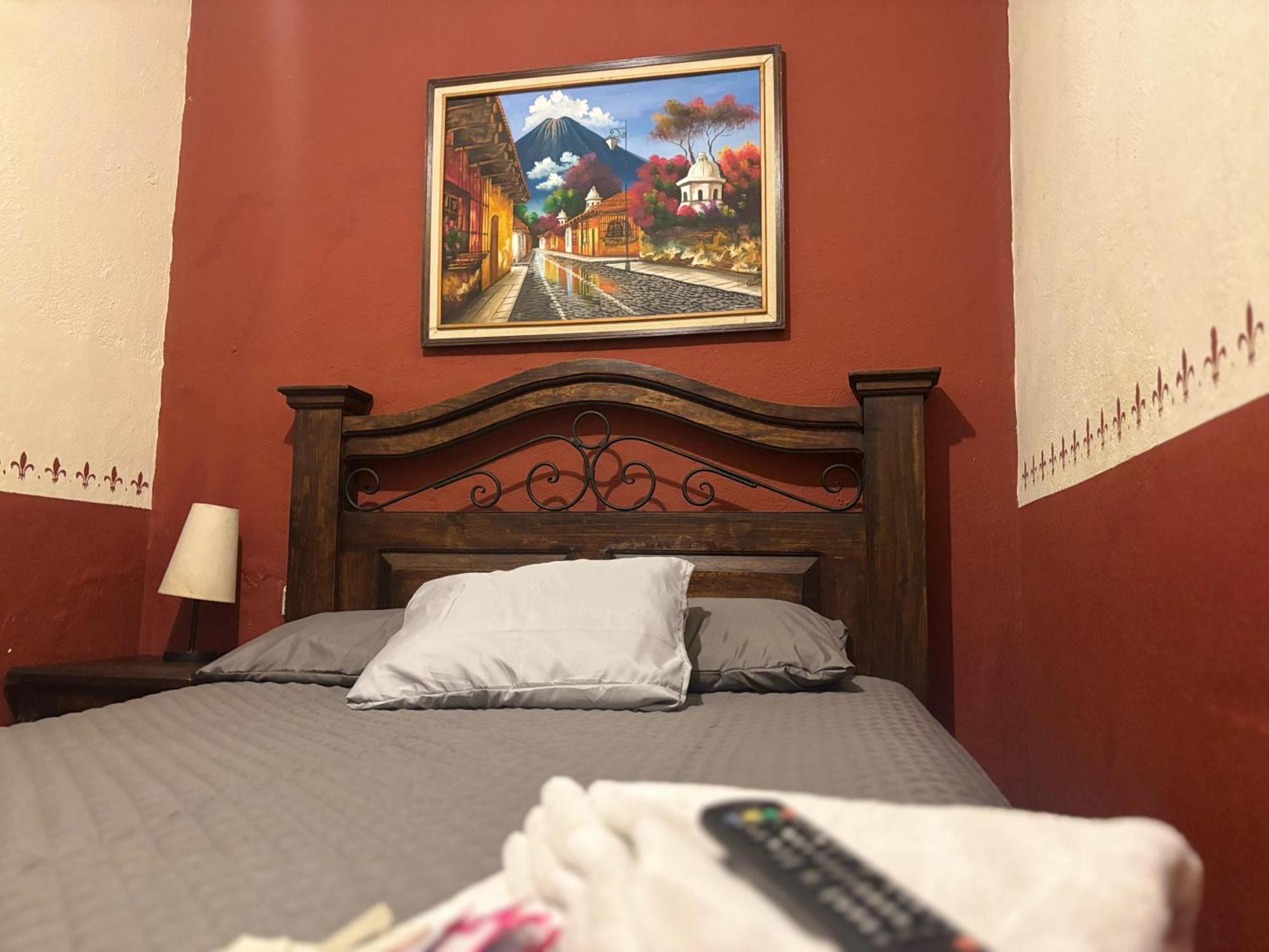 Hotel Cristales De Antigua La Calzada Extérieur photo